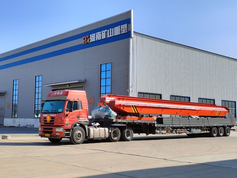 電動(dòng)單梁起重機(jī)，LD20t-26.8m，4臺(tái)，發(fā)往石家莊交付客戶使用。